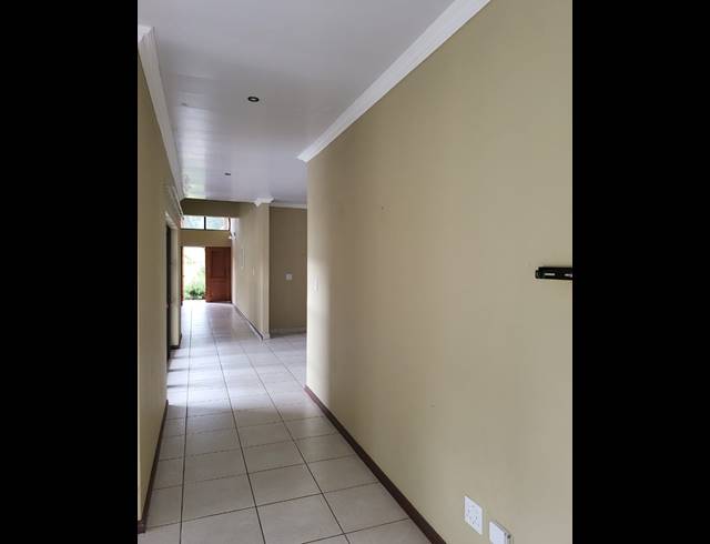4 BEDROOM HOUSE FOR SALE IN ESTATE D' AFRIQUE